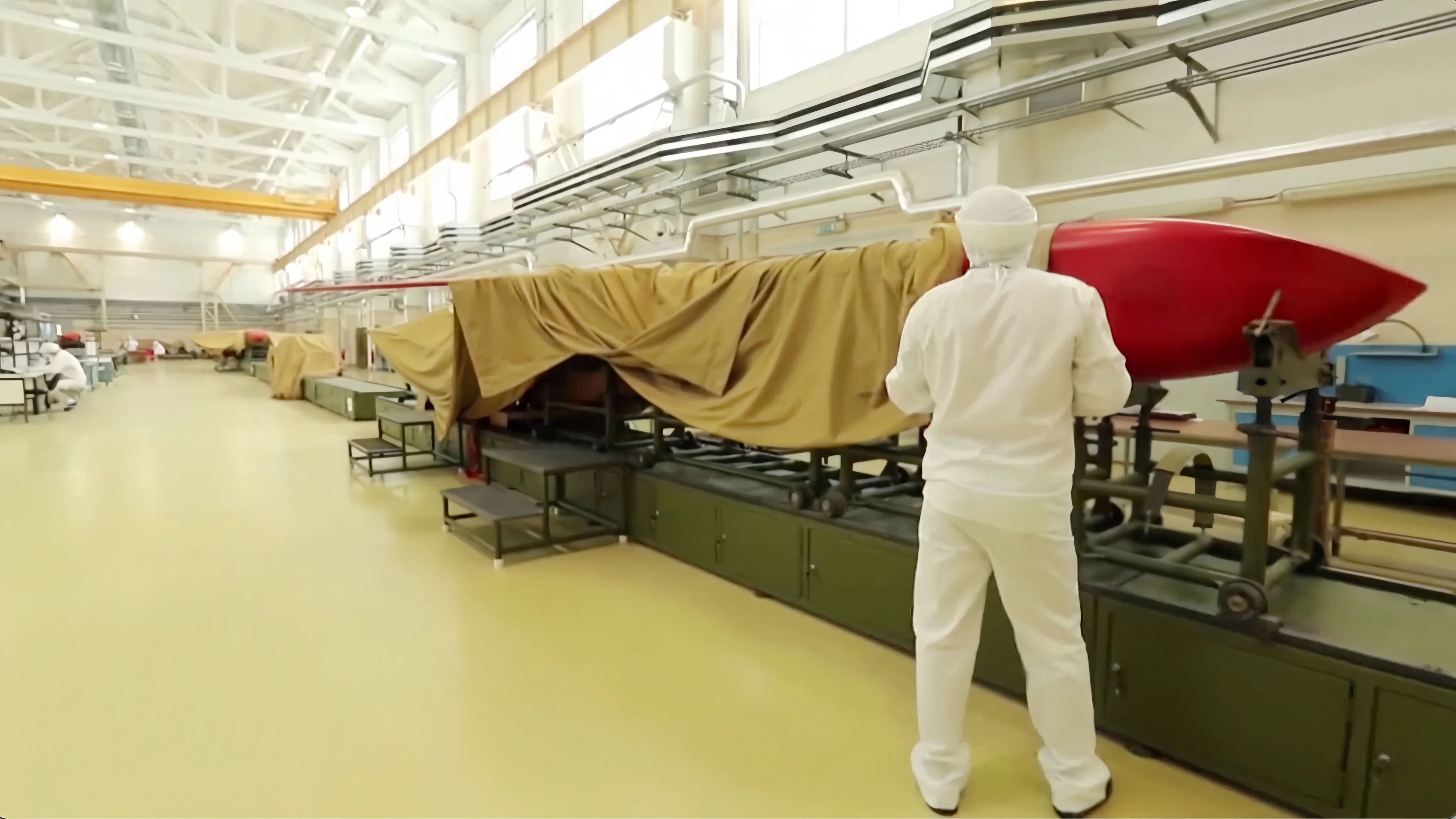 “海燕”巡航导弹射程世界第一 普京称俄罗斯军事核技术将用于建造月球基地