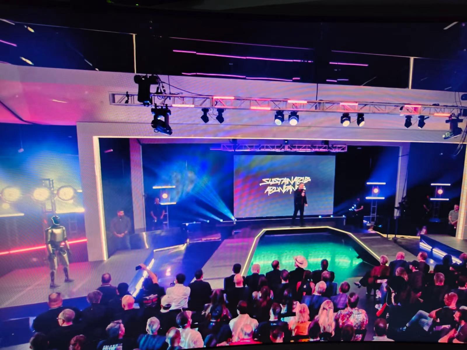 Optimus在股东大会现场