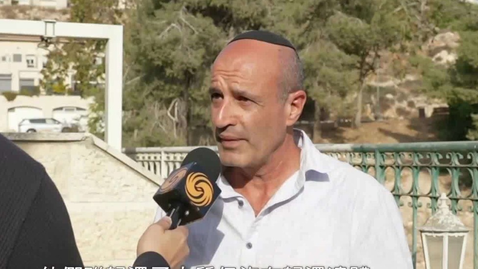 以色列民众示威要求政府继续加沙战争