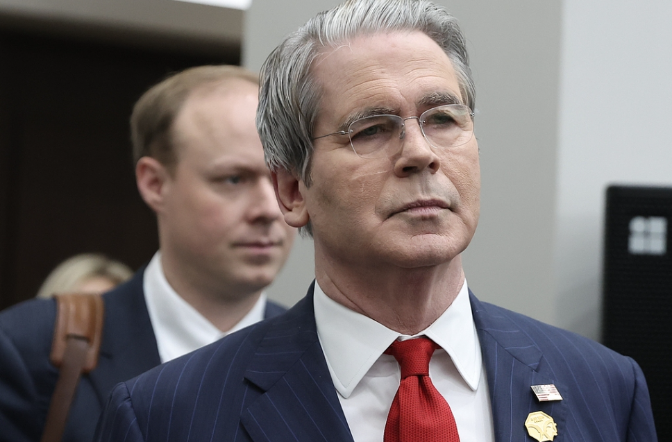 美财长再催降息：房地产市场已经衰退 都是高利率害的！