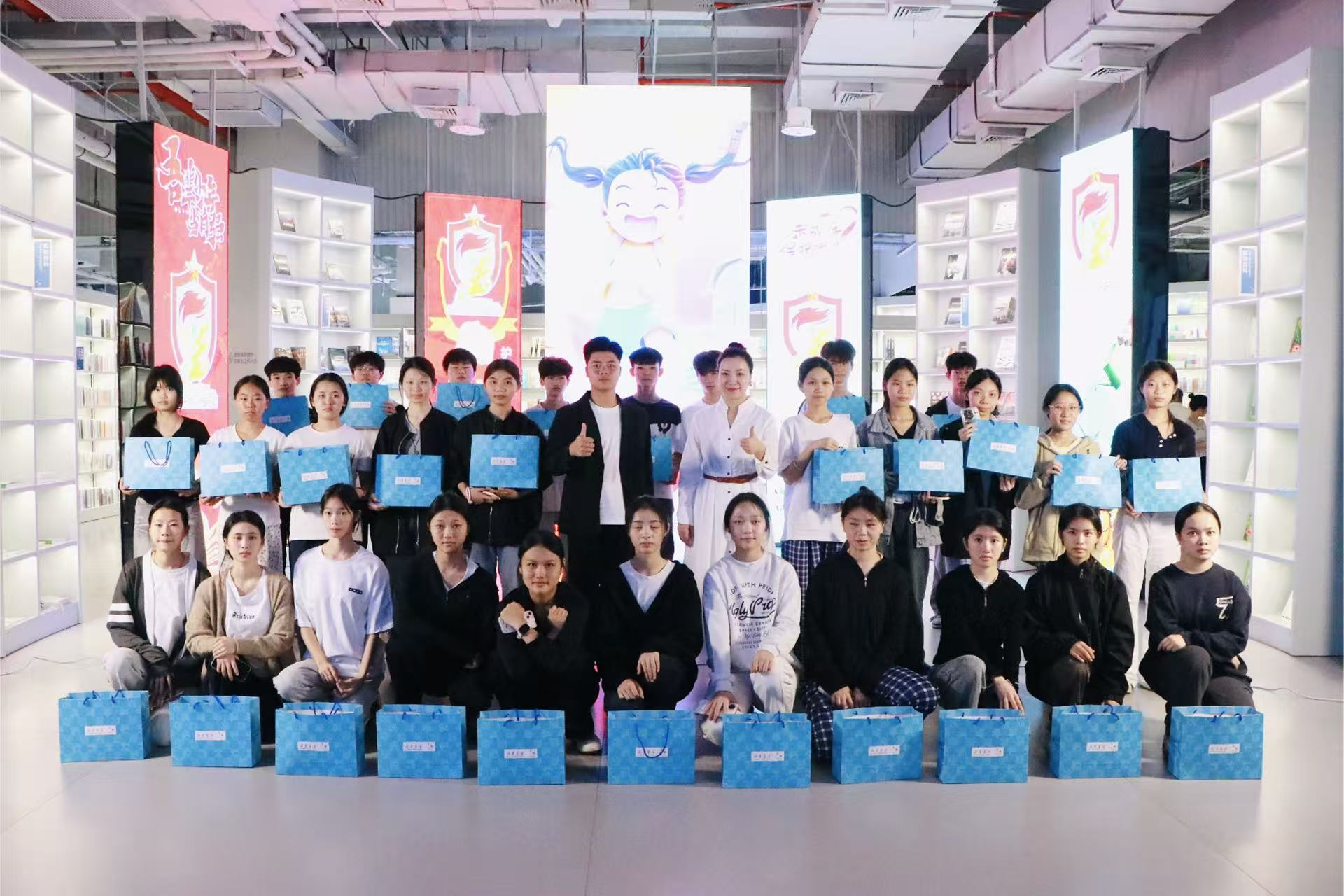 “明法先锋·护苗行动”启动,以法治教育宣传护航青少年成长