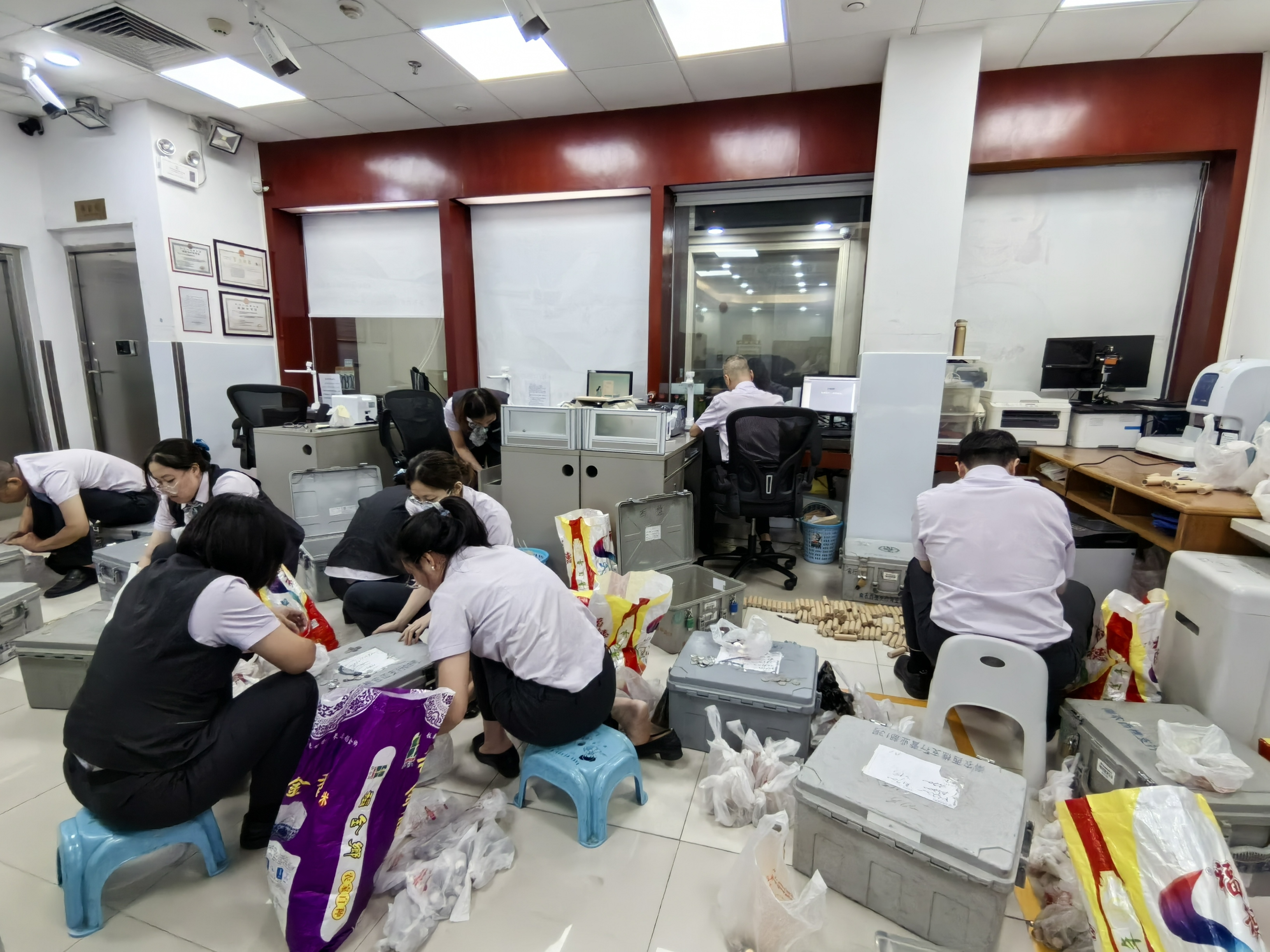 爱心硬币的“特殊使命”,农行6小时暖心守护!