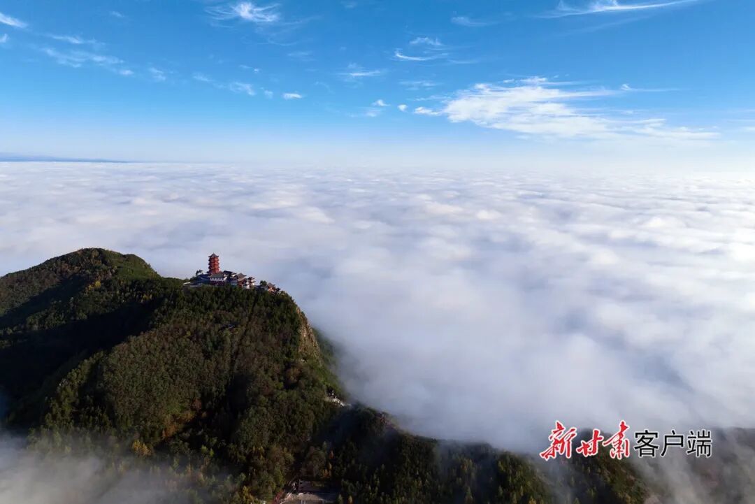 秋季到甘肃看“海” 畅游云端当自在小神仙