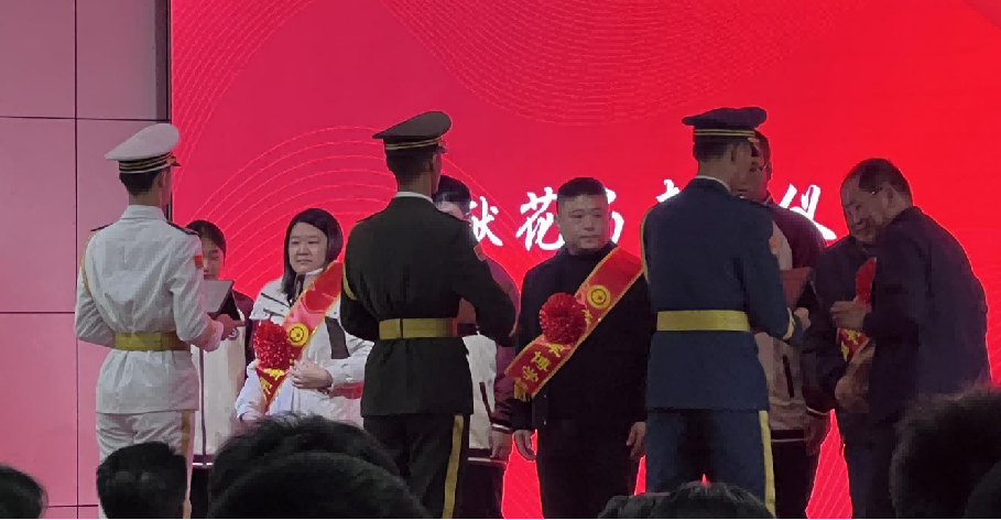 军光传承映初心，博学筑梦启新程——济南军博学校举办致敬退役军人家庭暨特色办学理念宣导活动