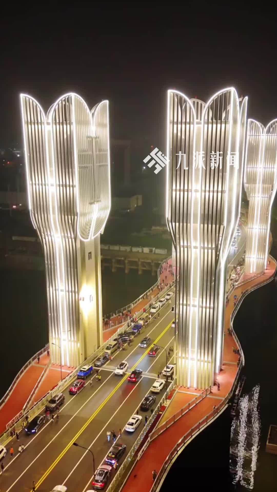 武汉一桥体酷似“迪迦变身器”走红，设计师：灵感源自冶炼钢铁溅出的钢花