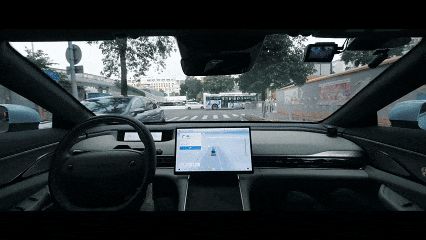 （WePilot 3.0 高率、安全完成城市主干道无保护右转）