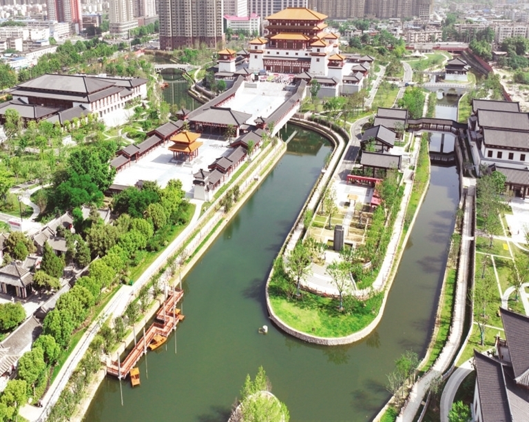 ②位于南阳市宛城区的医圣文化园。