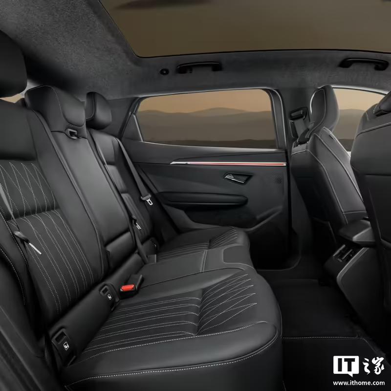 三菱推出Eclipse跨界纯电汽车:“智能装甲”设计语言