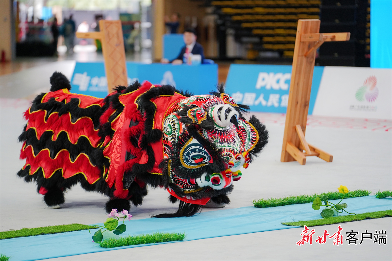 我省的南狮传统表演