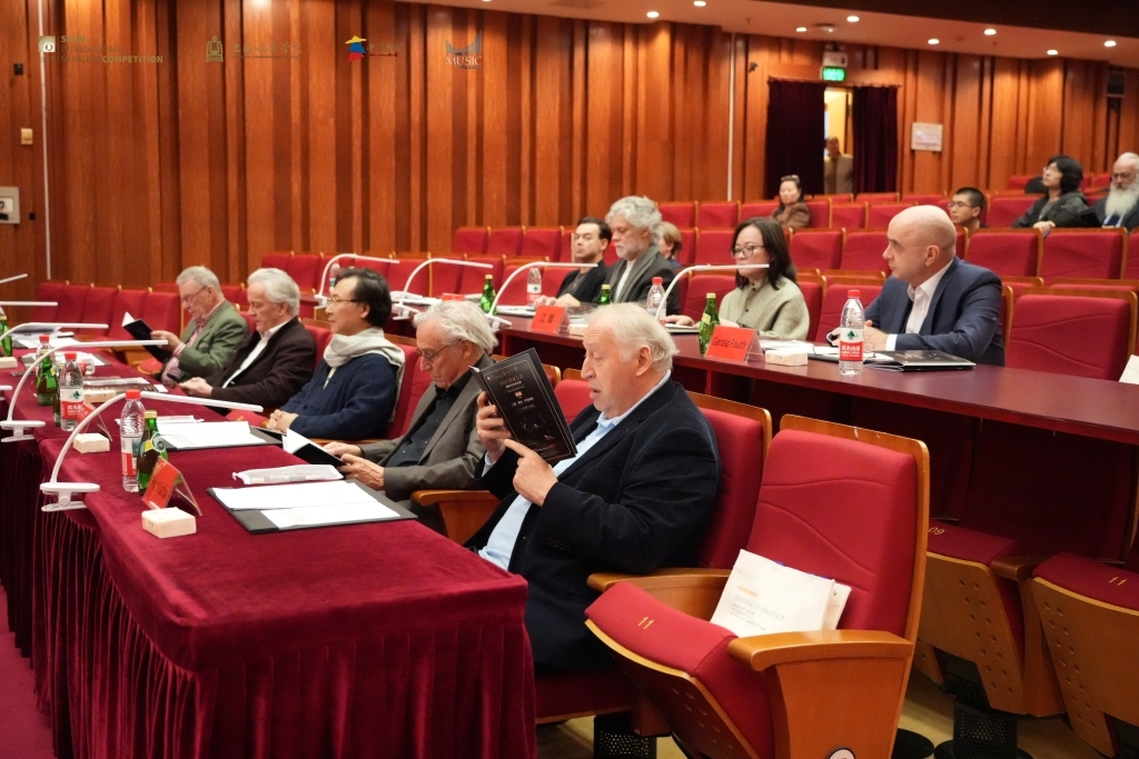 评委在决赛现场