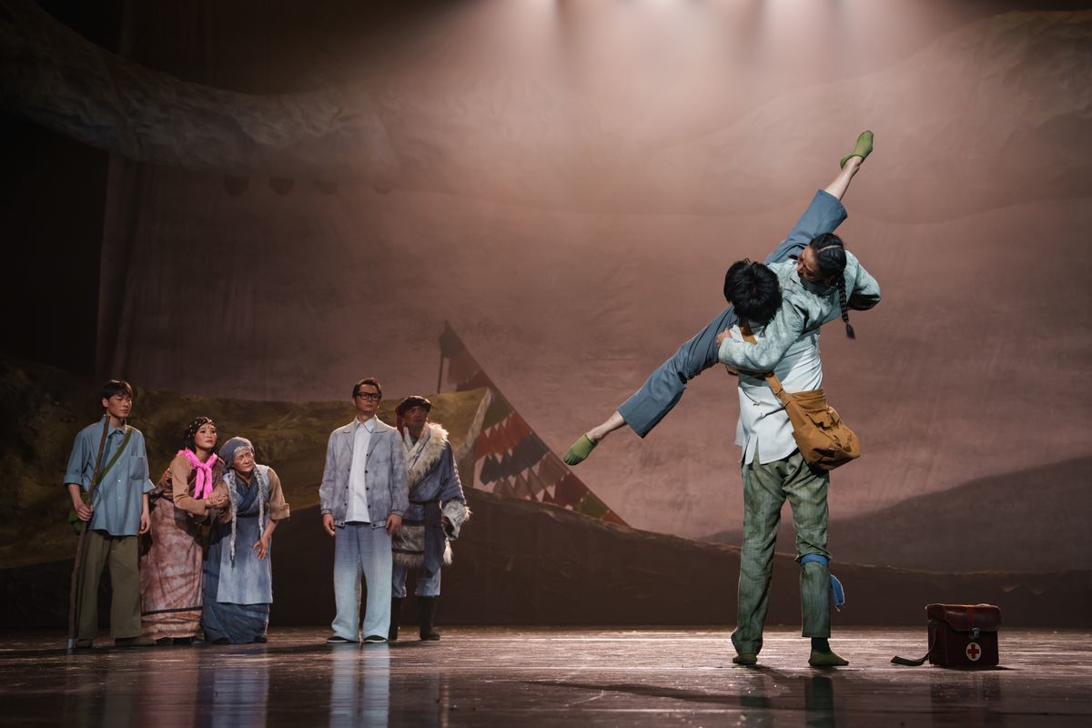 从草原到泉城!《金银滩・金银花开》用舞蹈串联鲁青情谊,共传红色薪火