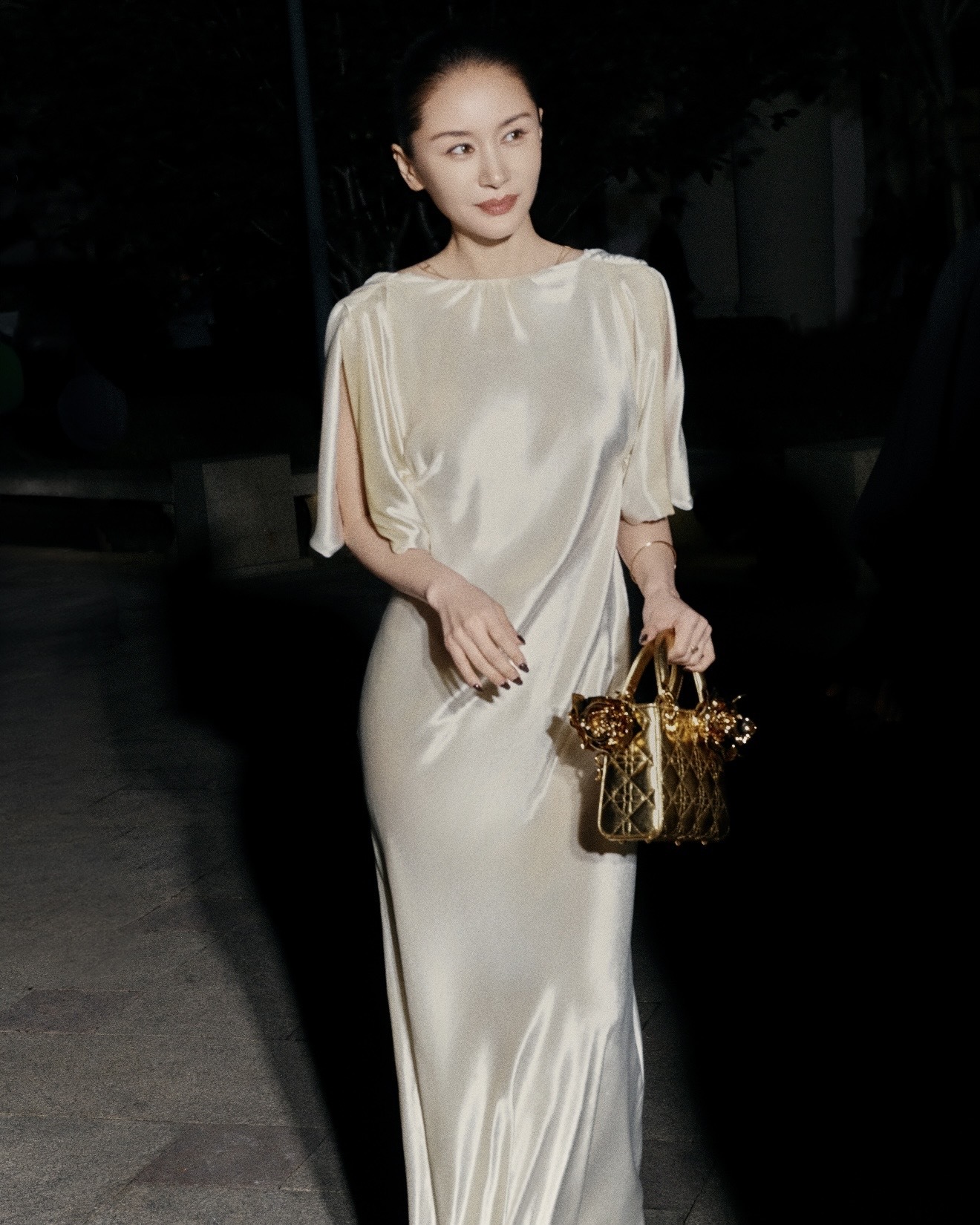 “DIOR LADY ART #10”艺术家限量合作系列展览于上海揭幕