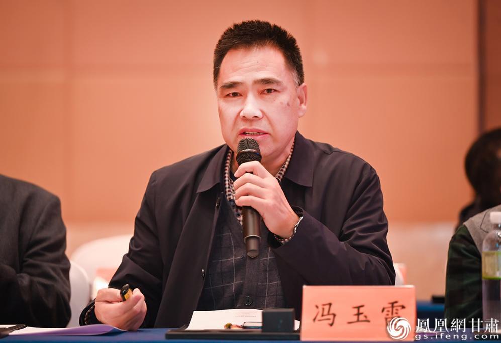 冯玉雷表示，方圆符号源于先民对天体的崇拜。