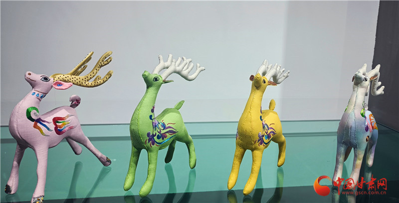 NBA升级版纪念礼惊艳进博会 看甘肃有啥不“遗”样