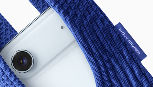 果粉钱包好割吗 苹果手机包1299元起被吐槽：像保温水瓶套