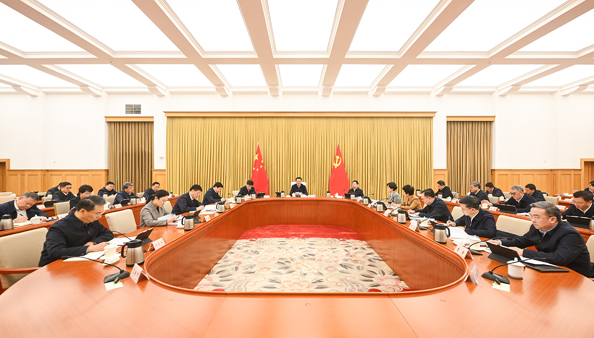 ▲11月14日下午,市委常委会举行会议,市委书记袁家军主持并讲话。记者 苏思 摄/视觉重庆