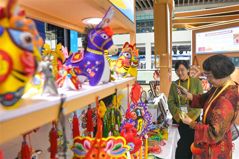 NBA升级版纪念礼惊艳进博会 看甘肃有啥不“遗”样