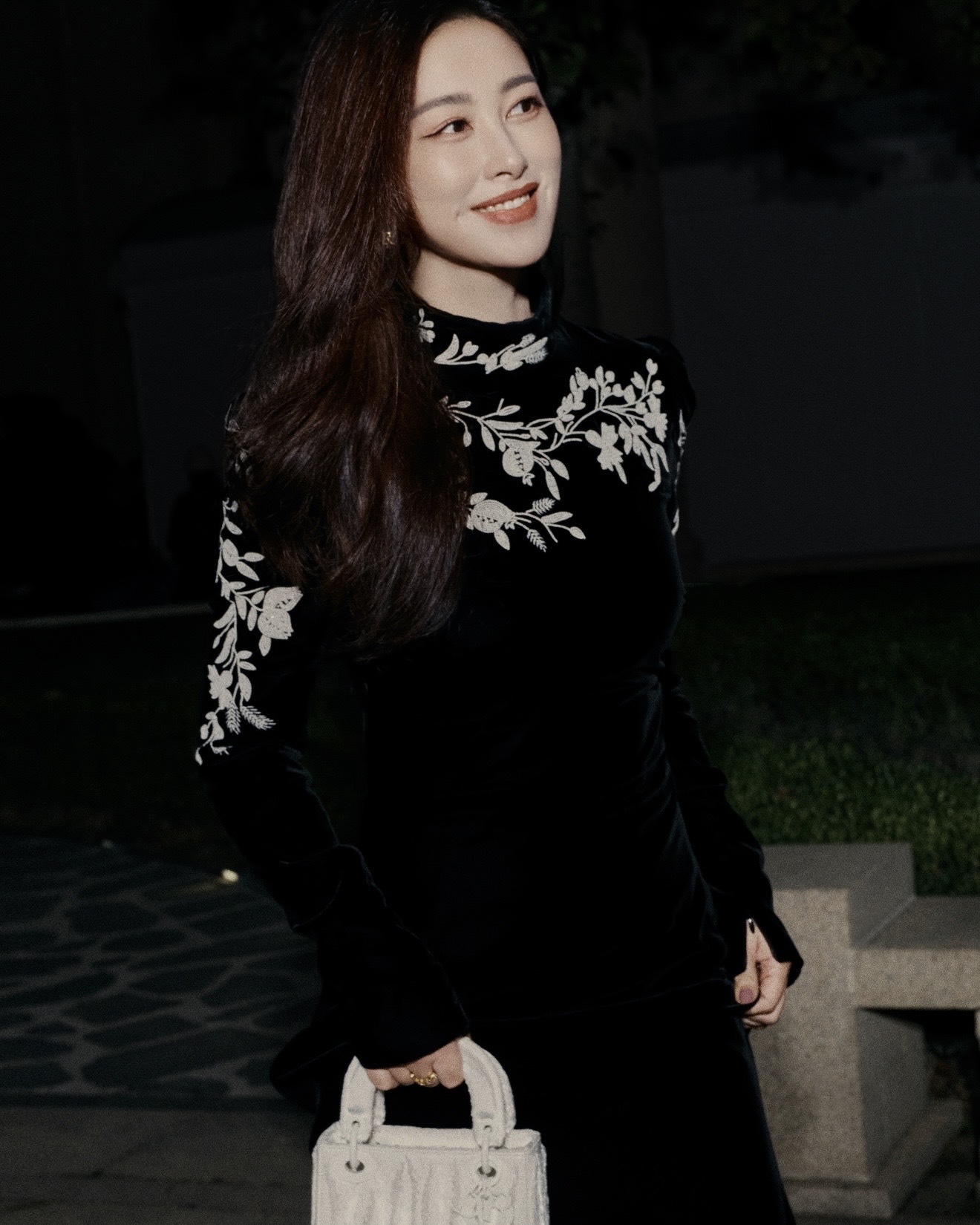 “DIOR LADY ART #10”艺术家限量合作系列展览于上海揭幕