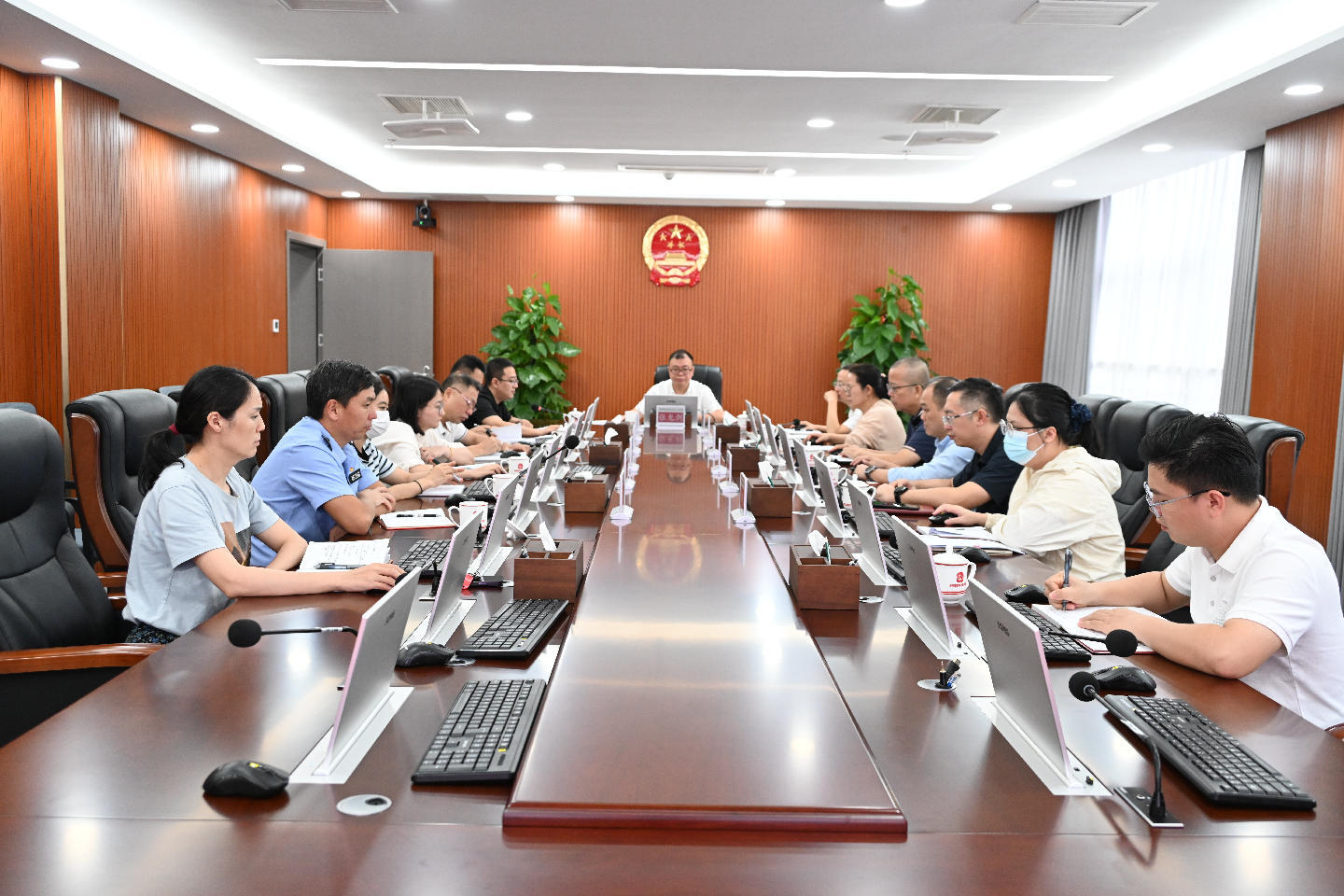 保亭法院召开党组（扩大）会议 传达学习习近平总书记在听取海南自由贸易港建设工作汇报时的重要讲话精神