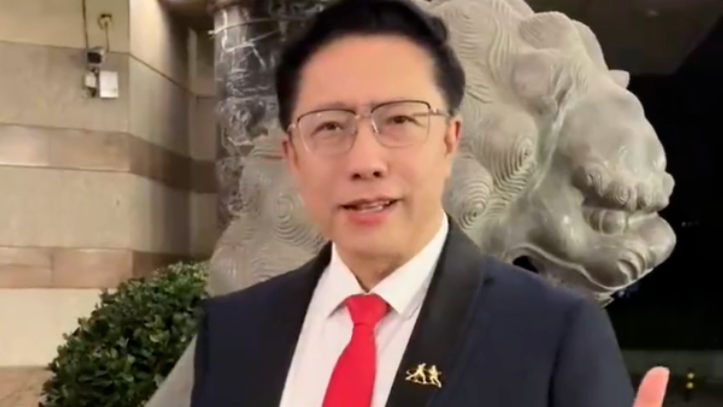 李阳回应“批评董宇辉英语差”：希望他不再卖货、回归教育_凤凰网