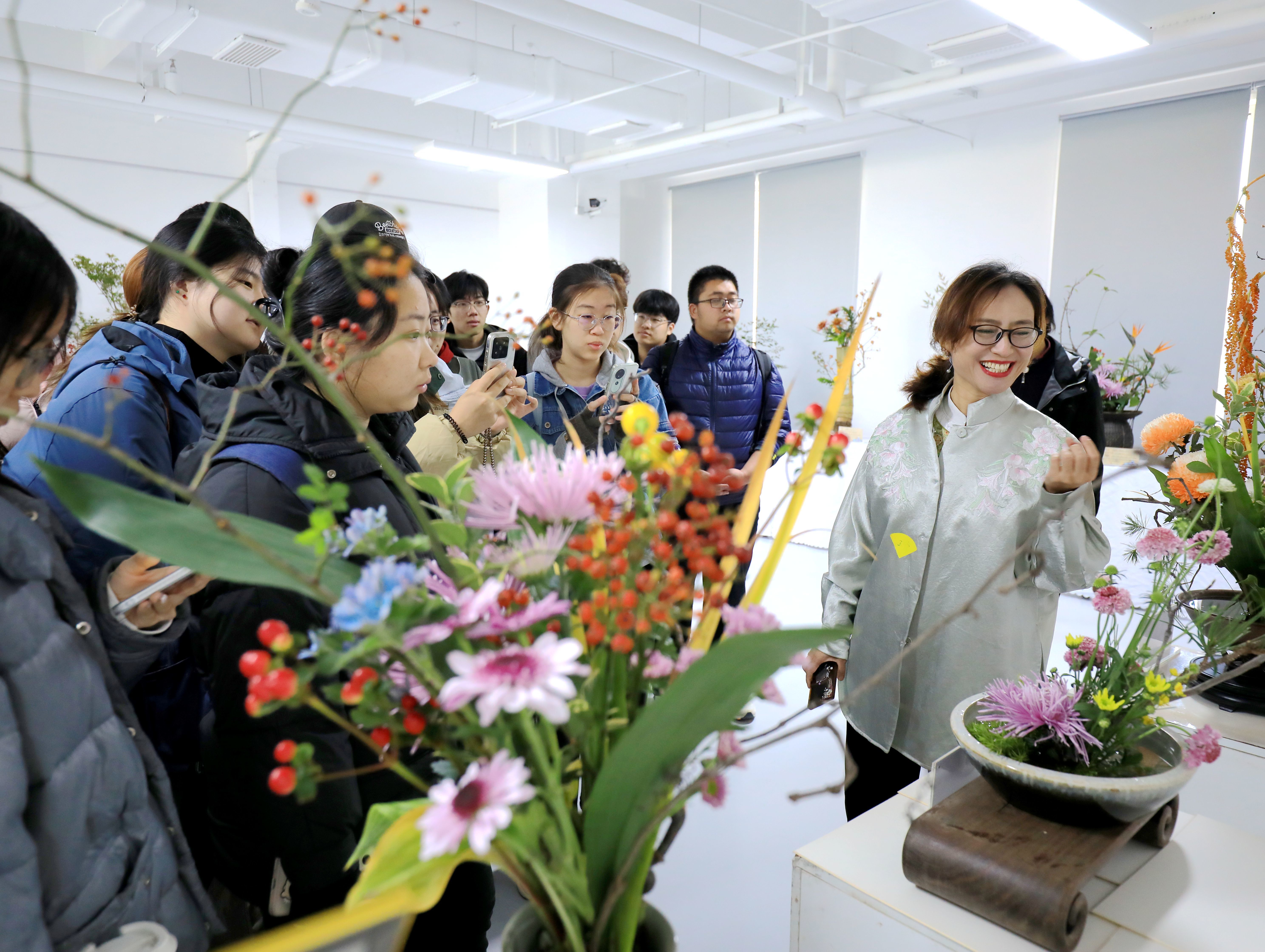 天地大美 生生不息——中国传统插花艺术作品展开幕