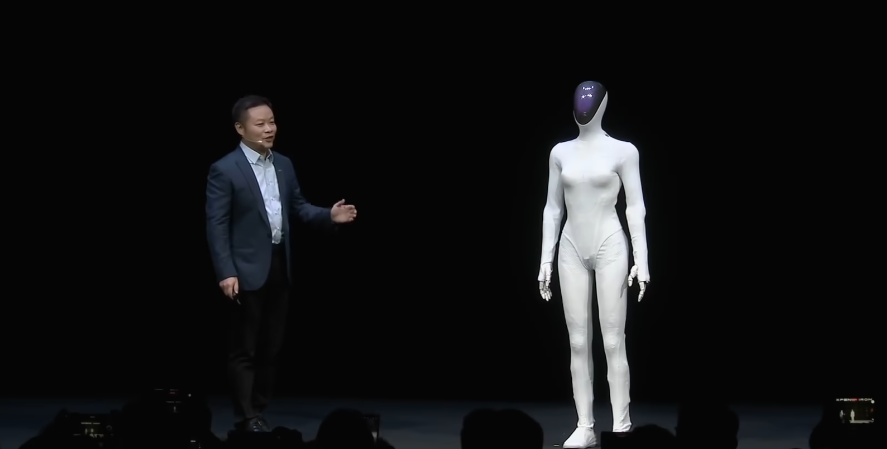 IRON被迫剪开,何小鹏“心酸”还是“乐开了花”?