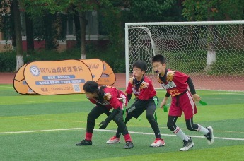 热血橄球，与你同行！2025年天府碗四川省青少年腰旗橄榄球公开赛圆满落幕