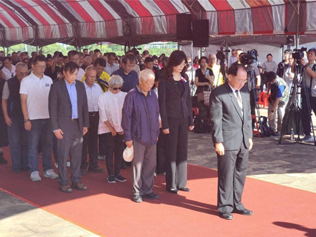 鄭麗文不懼毀謗參加秋祭,兩岸專家分別賦詩贊其胸懷魄力