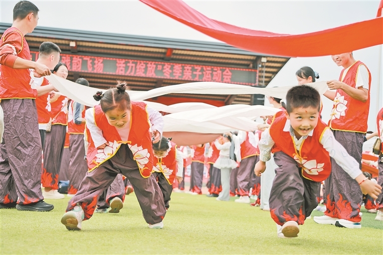 会昌县：冬季亲子运动会 感受运动的快乐（图）