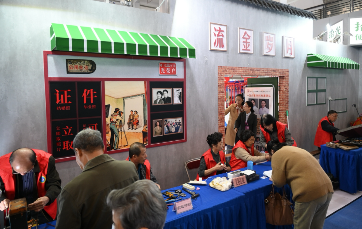 逛展热潮席卷甬城！宁波 “双展” 首日人气爆棚