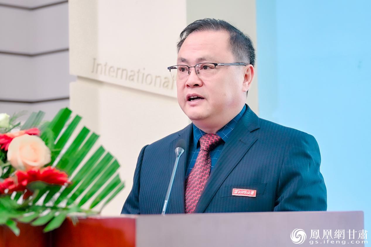 西北师范大学党委副书记王全进说,比赛鼓舞广大参与者特别是青年一代加深历史认知、增强民族自信。