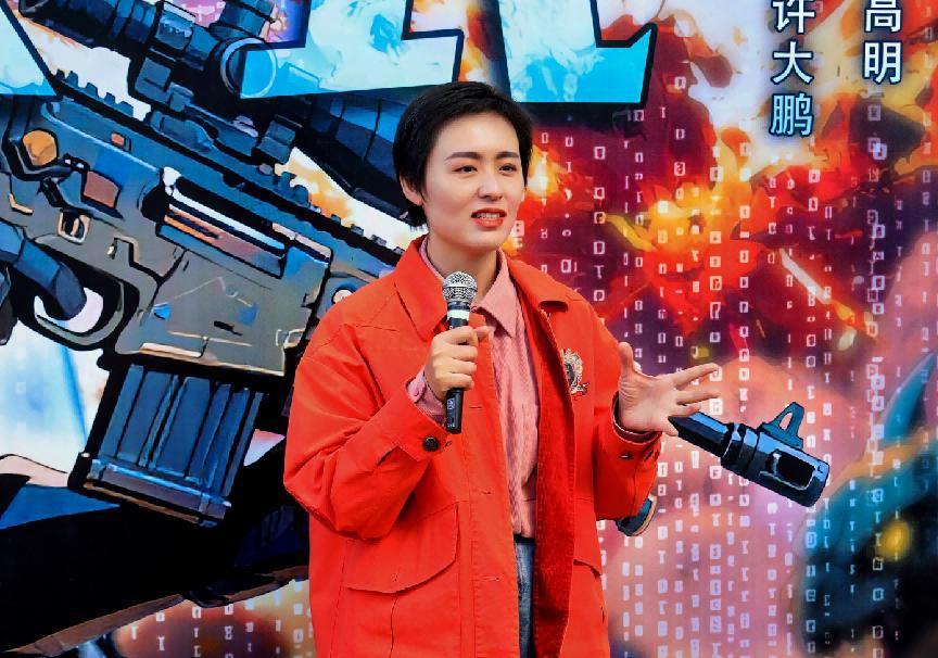 出品人周斯婕女士