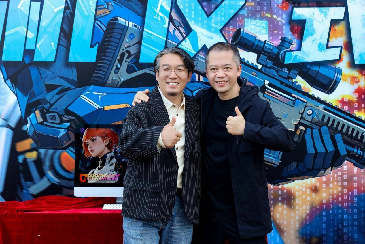 导演许大鹏 （左） 联合导演高明（右）