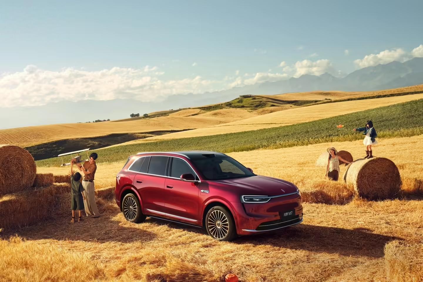 赛力斯董事长张兴海:截至今年10月,问界车型累计销售85万台