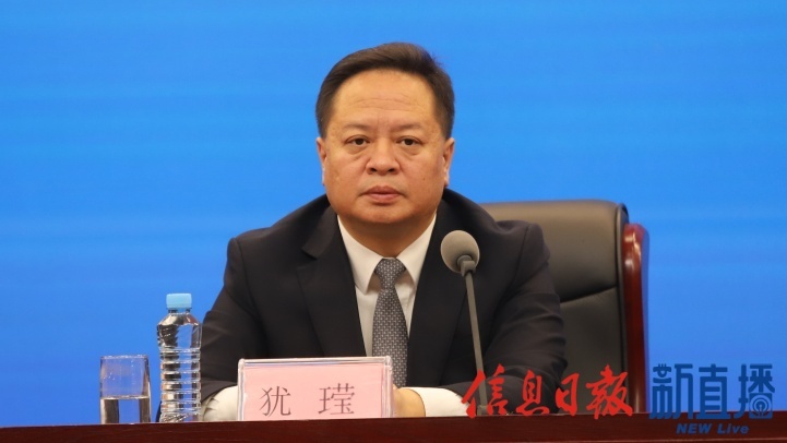 省商务厅党组书记、厅长犹 王莹