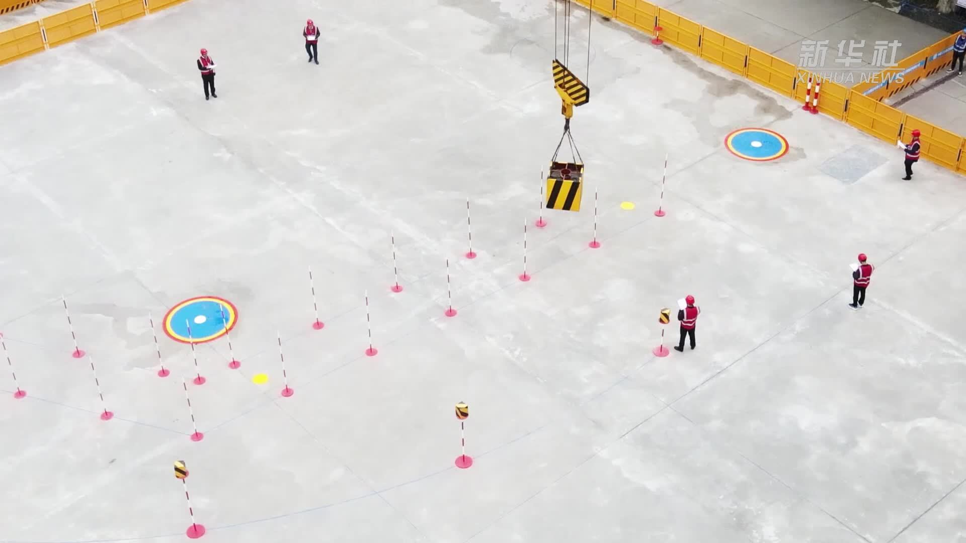 湖北武汉：开吊装机“绣花”实操比拼掀起竞技热潮