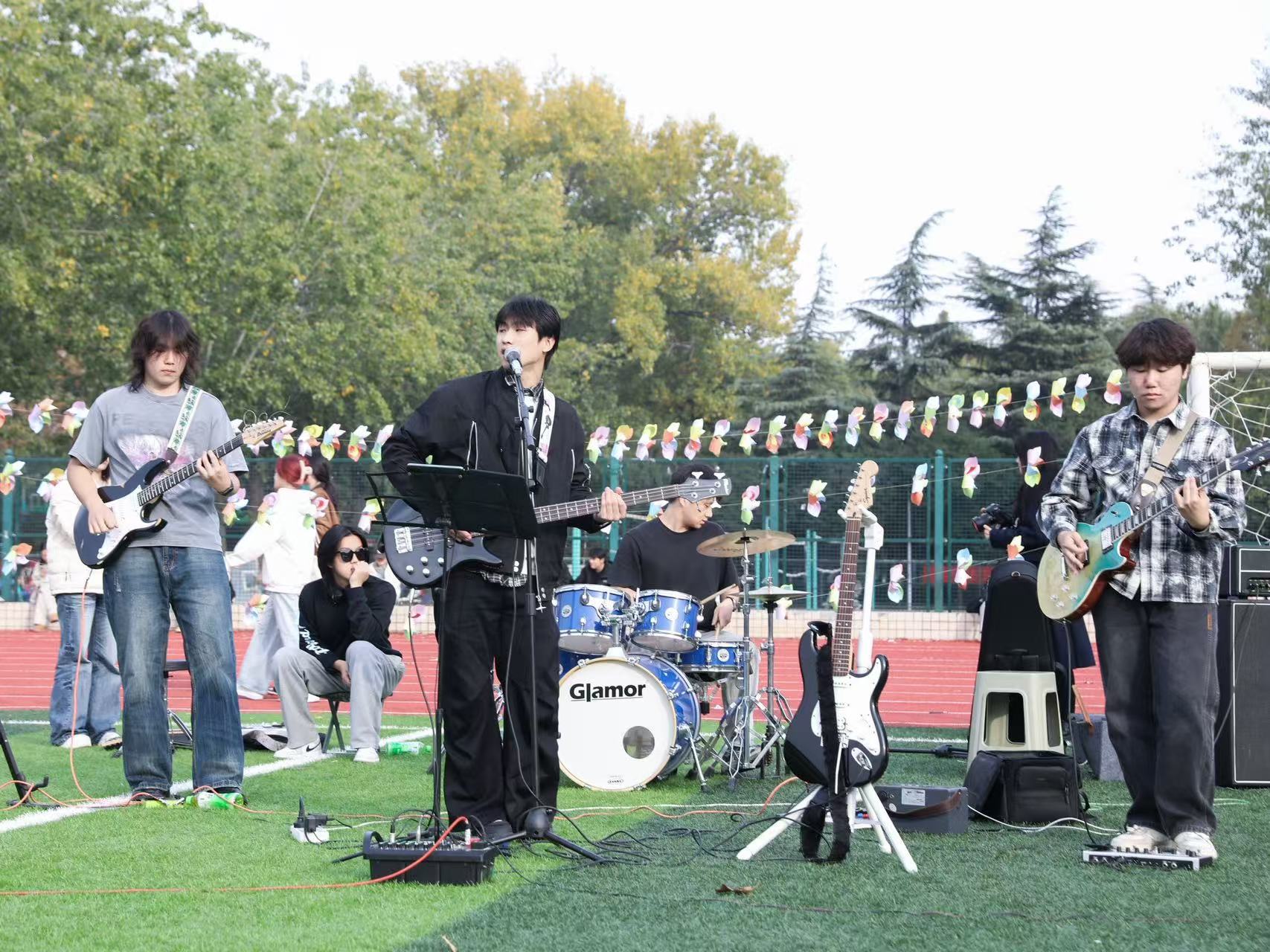 河南农大举办2025年社团嘉年华