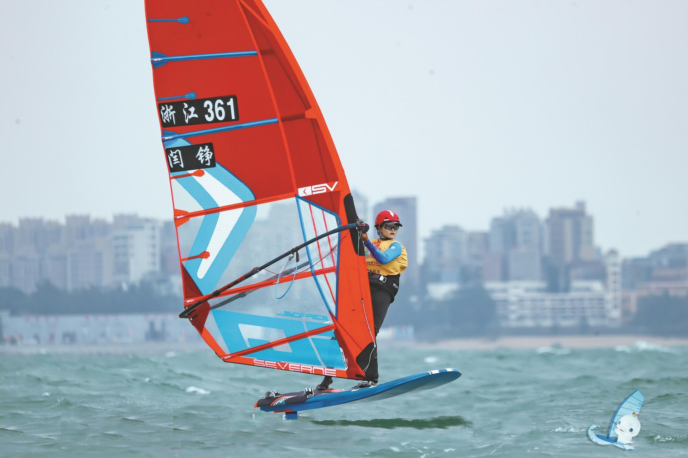 闫铮在比赛中。（组委会供图）