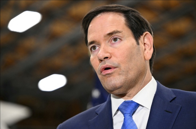 被爆与英“罕见决裂”,美国务卿否认“英方暂停与美共享‘贩毒船’情报”