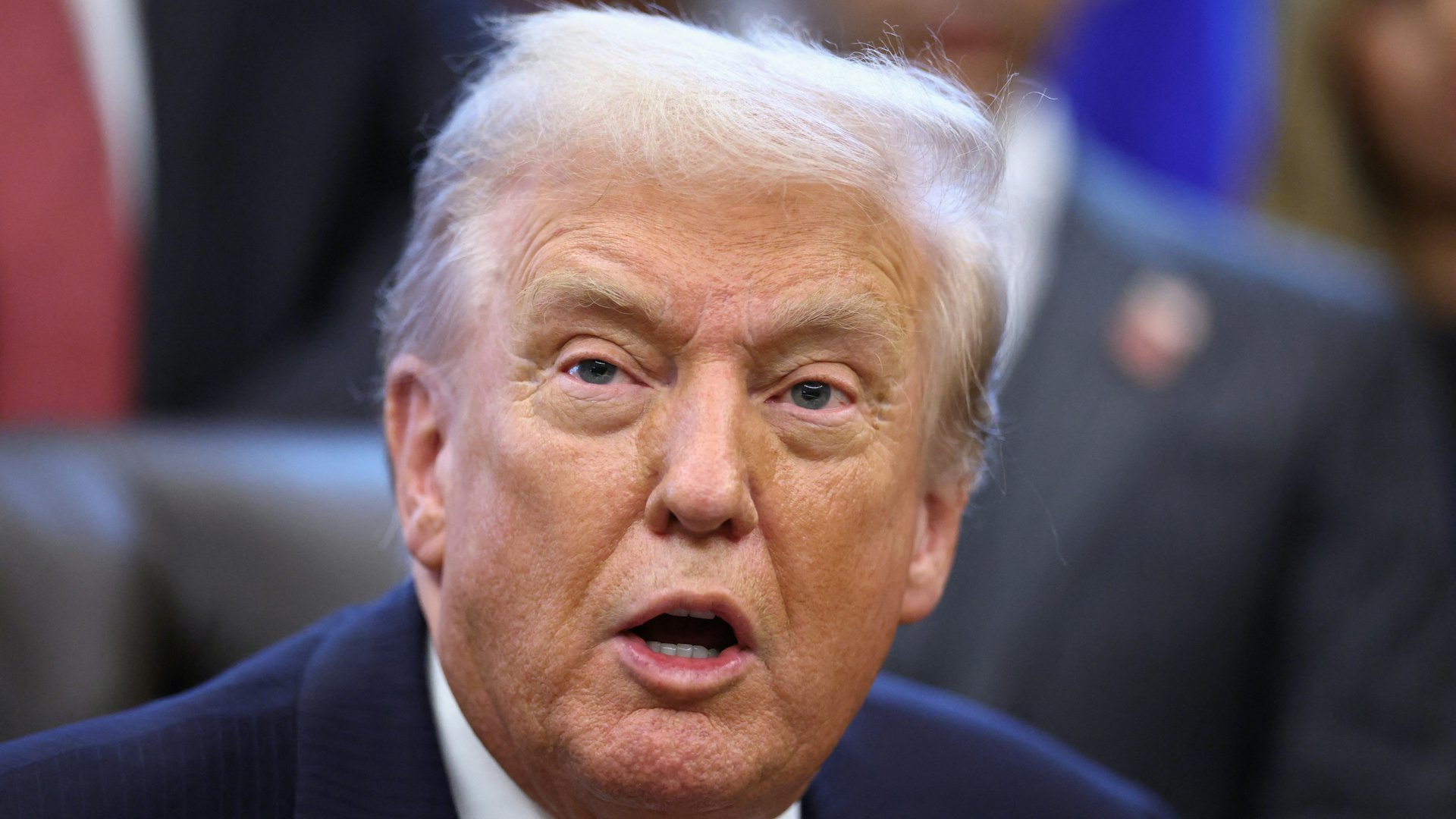 特朗普表态支持参议院临时拨款法案