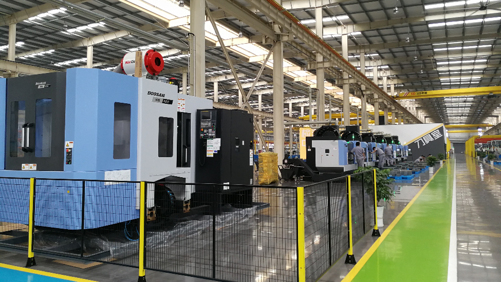 (恒工精密生产车间 企业供图)