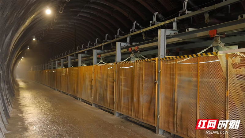 地下运输廊道。