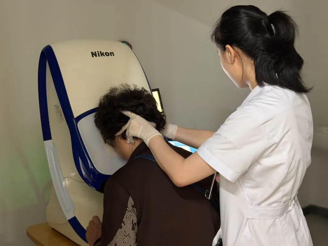 世界防治糖尿病日,海南爱尔眼科医院举行糖尿病眼病义诊关爱活动
