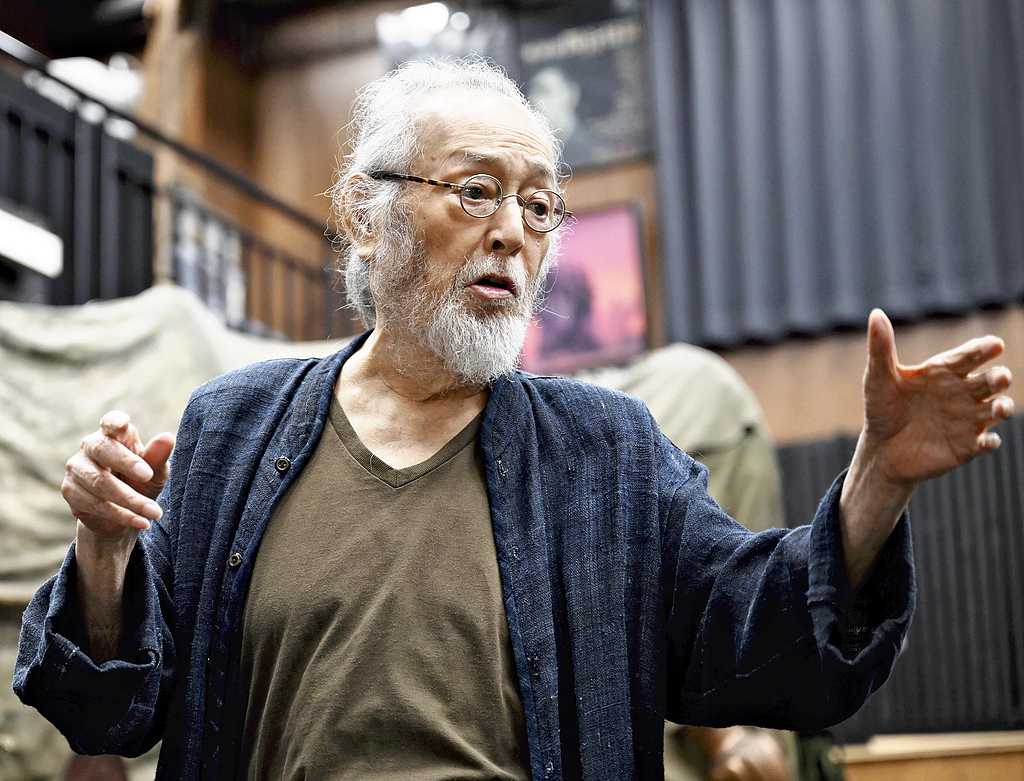 今年5月，仲代达矢在舞台剧排练现场。