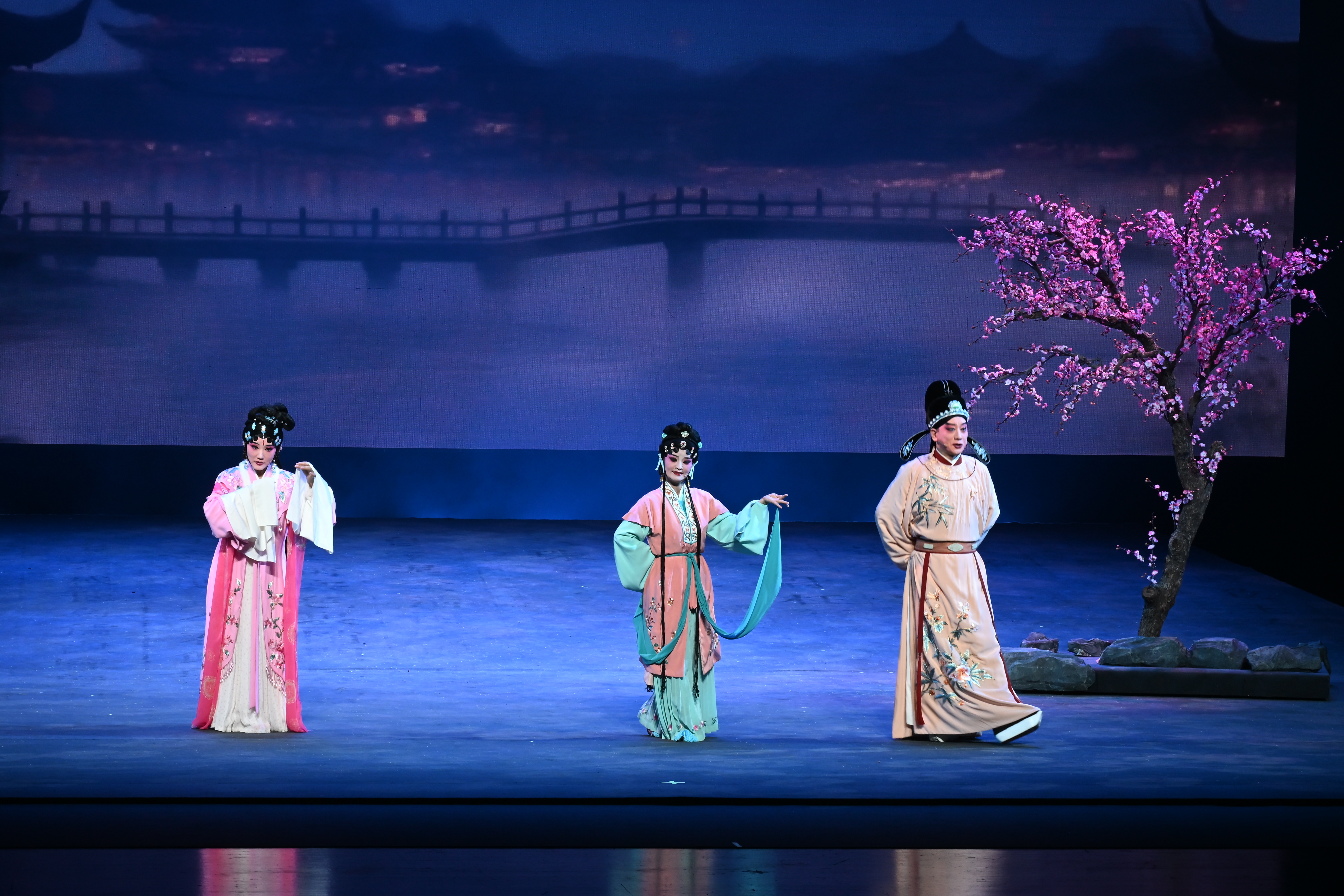 ▲首演高腔剧目盱河高腔《紫钗记》