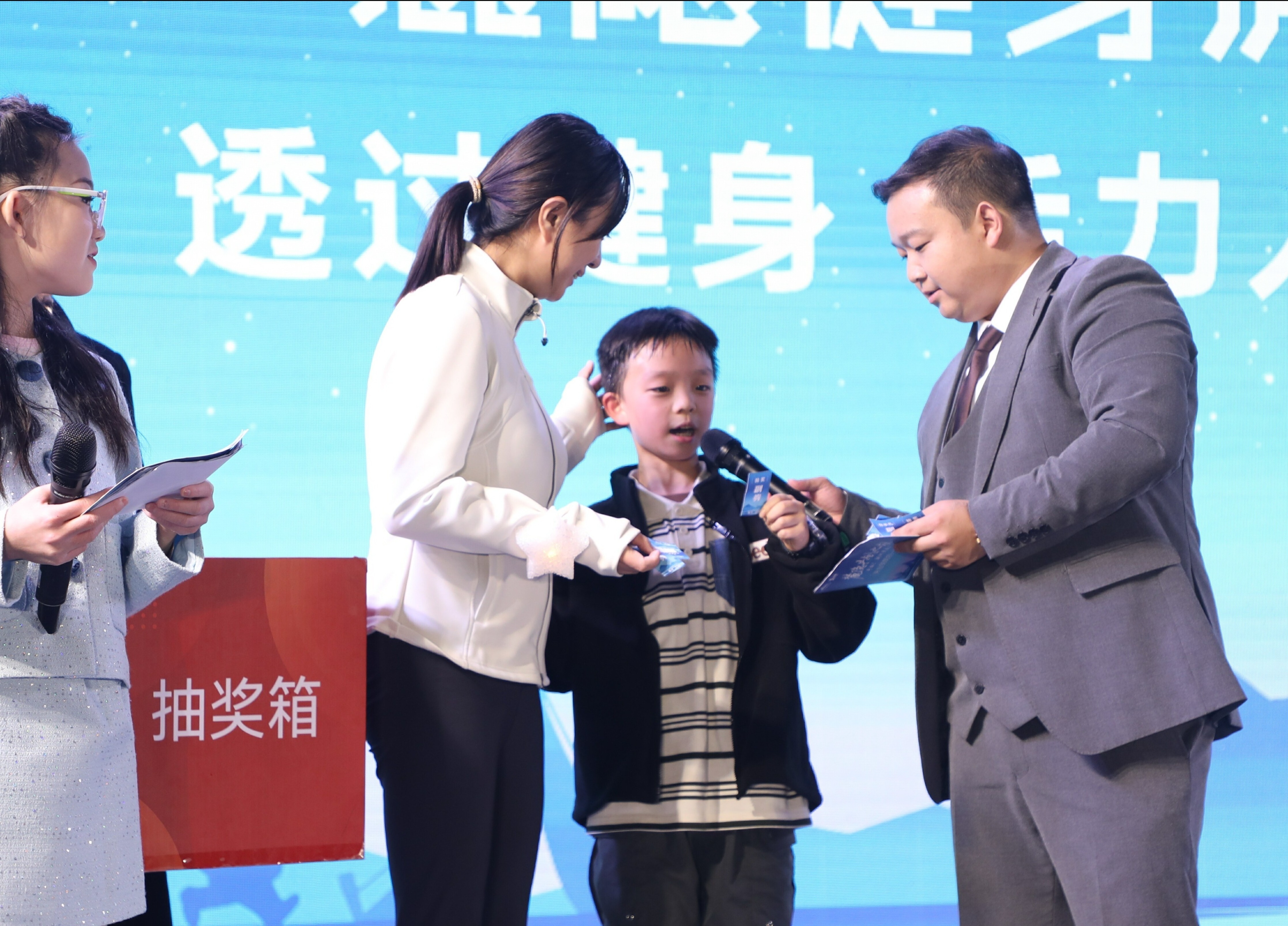 当才艺盛宴遇见治理创新:“麓隐共创之夜”诠释共建共治共享