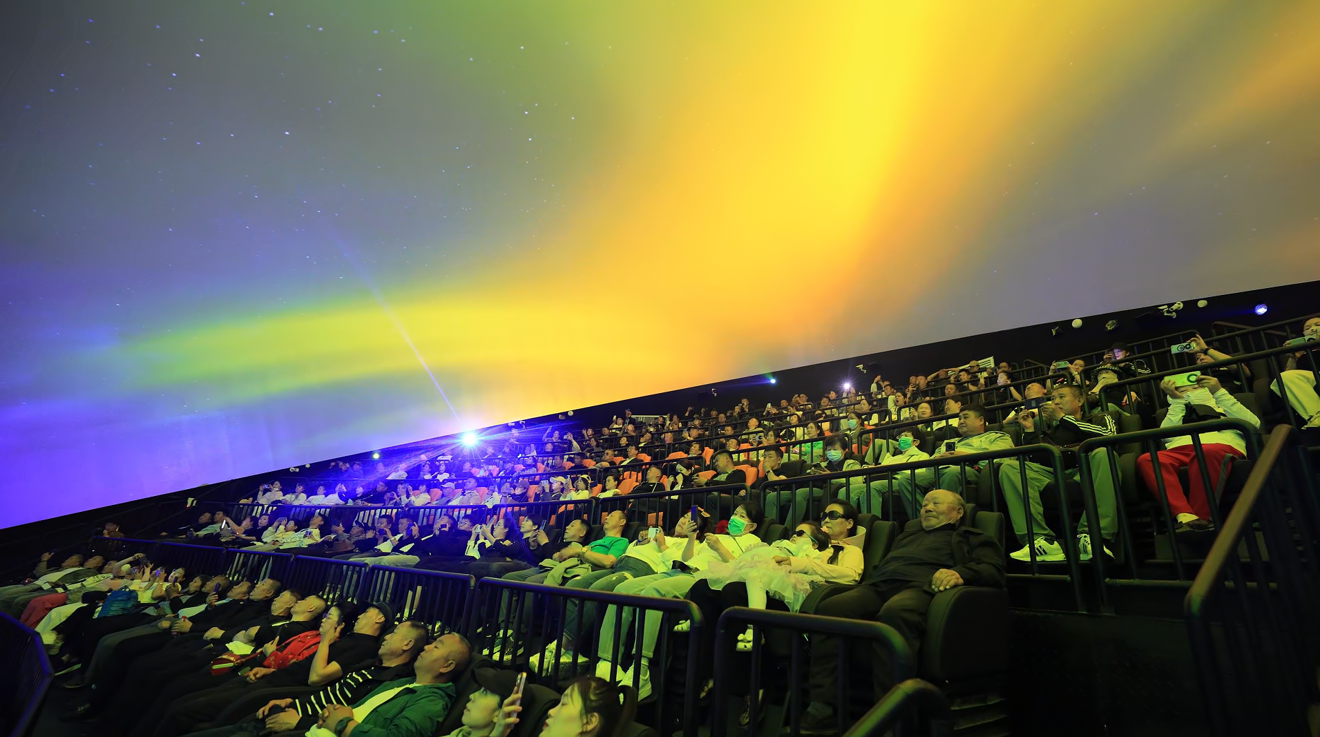 神鹿极光馆（图片由漠河融媒提供）