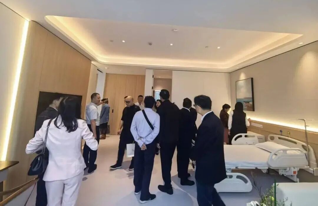 观摩“好房子”整家标定馆