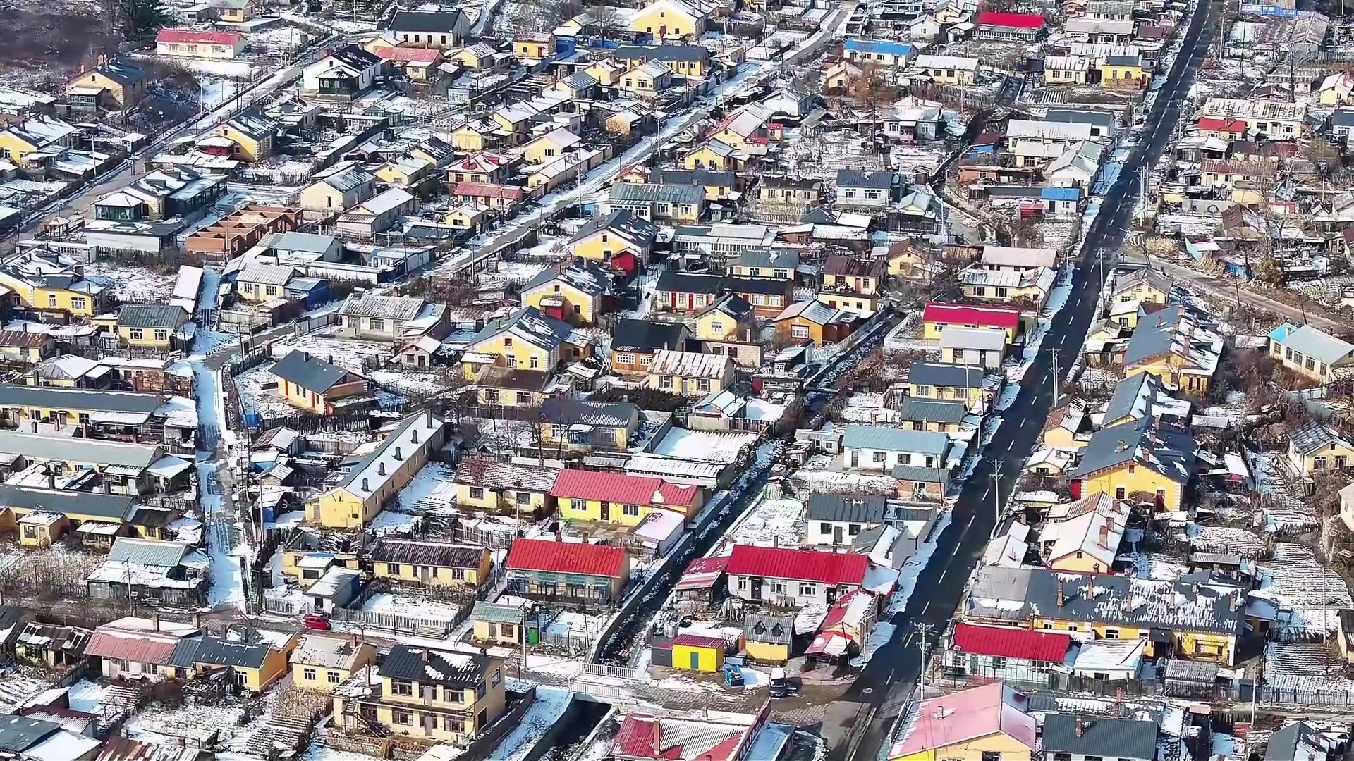 俯瞰横道河子镇