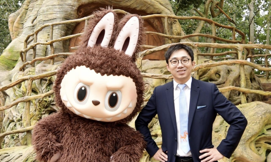 1820亿王宁,遇到了自己的“花西子坎”